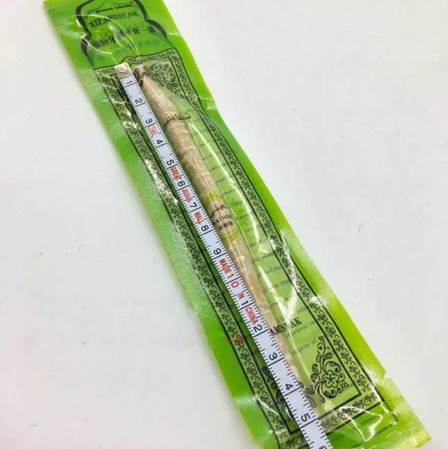 Miswak Tooth Cleaning Stick – Natural Eco-Friendly Oral Care