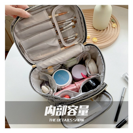 Hello Kitty Waterproof Makeup Bag – Compact Travel Cosmetic Pouch
